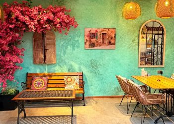 How to Create a Cozy Café with Compact Café Furniture