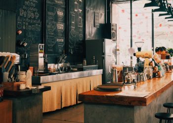 How to Choose the Best Bar Stools for Cafés or Coffee Shop