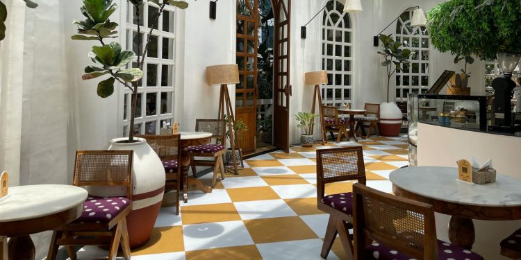 8 Wooden Café Chairs That Will Instantly Upgrade Your Space