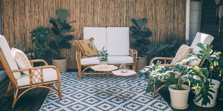 UV-Resistant Patio Furniture for Long-Lasting Style