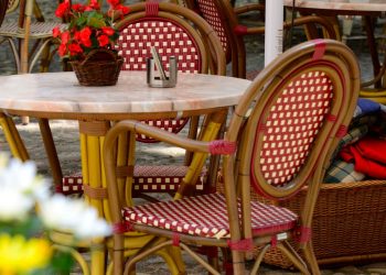 7 Stylish Wooden Café Chairs That Add Warmth to Your Café