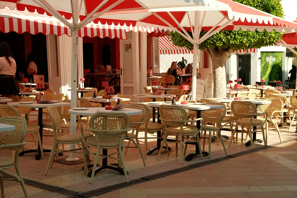 Café Chairs and Tables