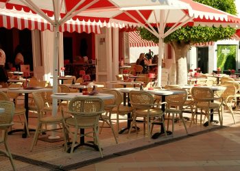 6 Bar Stools That Will Make Your Café Seating More Attractive