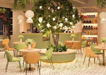 The Ultimate Guide to Bar and Cafe Seating That Attracts Customers