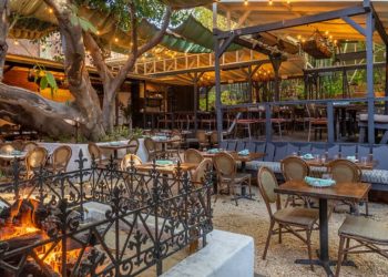 The Essential Guide to Coffee Shop Furniture: Tips for Every Budget