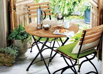 Stackable Café Chairs: The Practical Solution for Busy Cafés