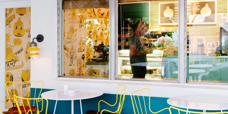 7 Vintage Café Furniture Ideas to Make Your Café Stand Out