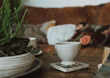 5 Vintage Decor Tips for a Timeless Look